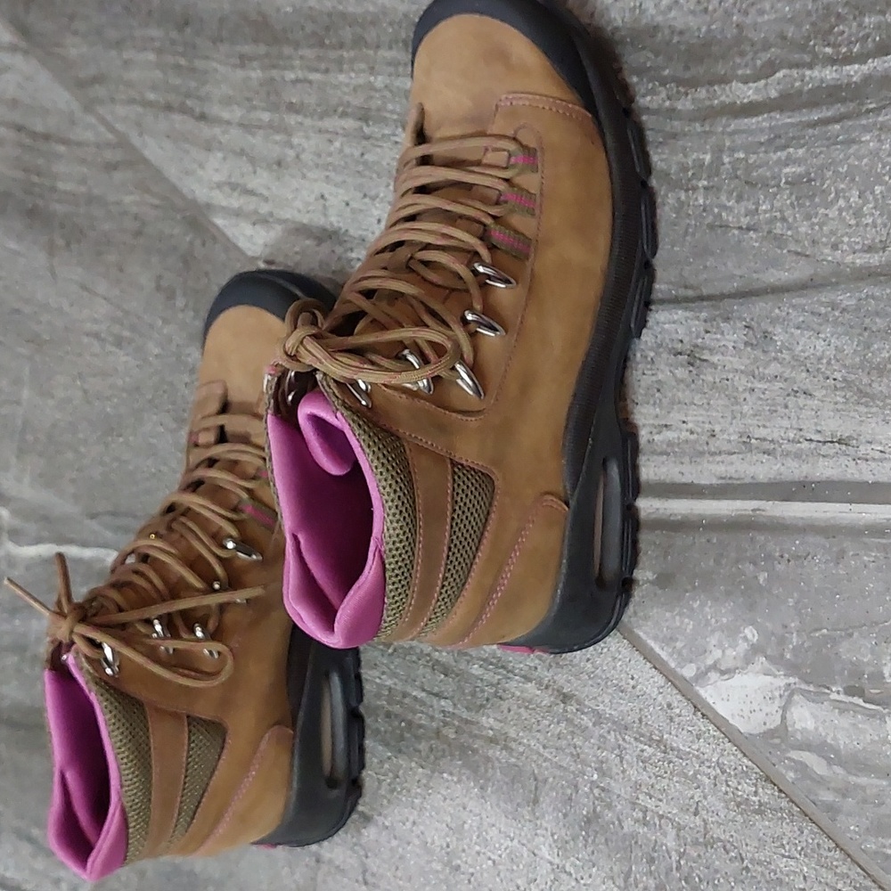 Cole Haan Nike Air Stratus Waterproof Women's Hiking Boots Size 6.5